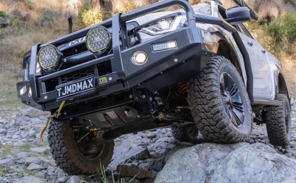 TJM Suspension DMAX/ BT50 2020+ XGS Roamer Kit Complete 4×4